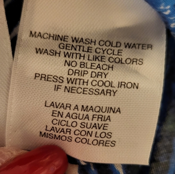 Jones New York Signature Blue and White Med vneck top - Picture 6 of 12